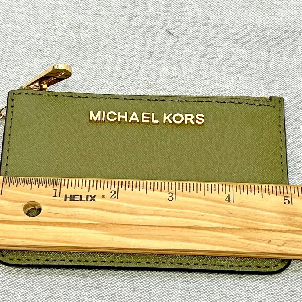 Michael Kors Jet Set Travel Small Coin Pouch ID Key Holder Wallet Olive EUC